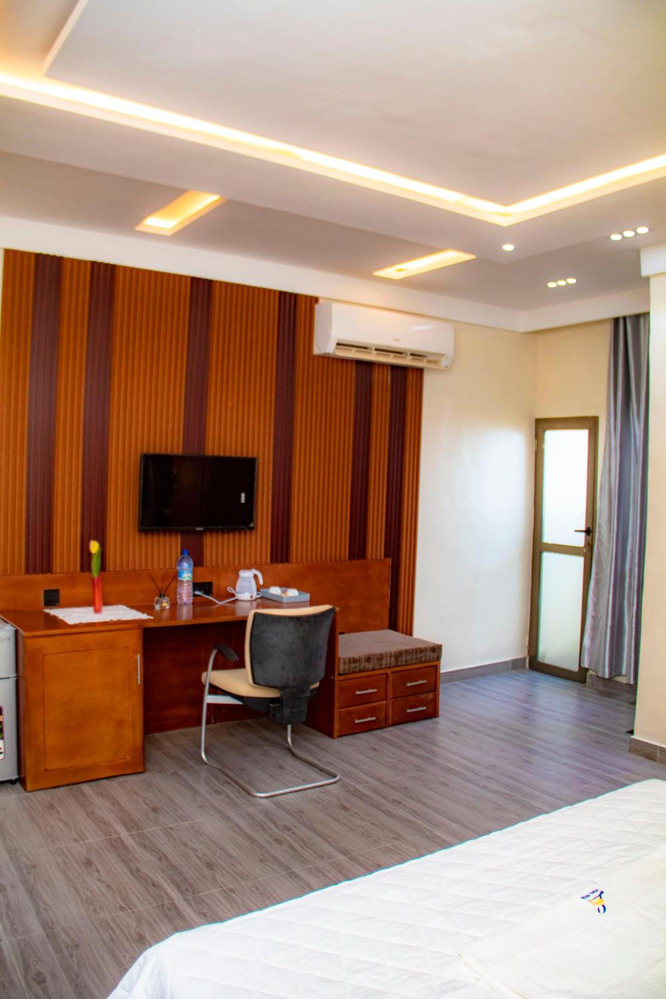 Hotel L'Apero Cotonou Exterior photo
